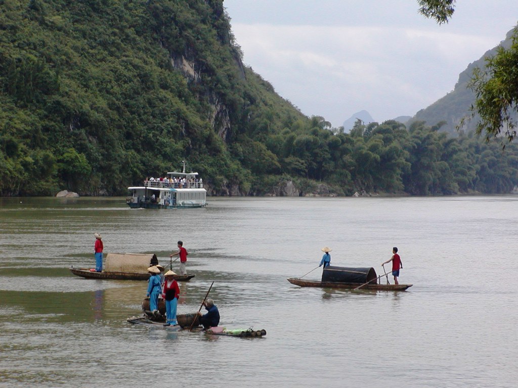 Li River's Old Opera Performers-Yangshou