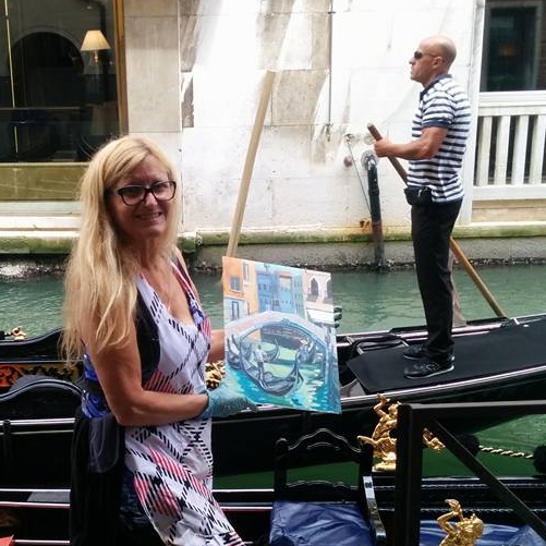 Angie
                                                  McIntosh painting in
                                                  Venice