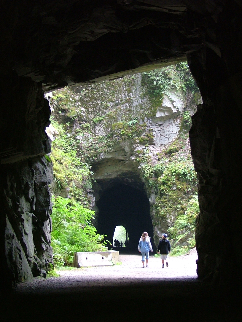 kids KVR tunnel